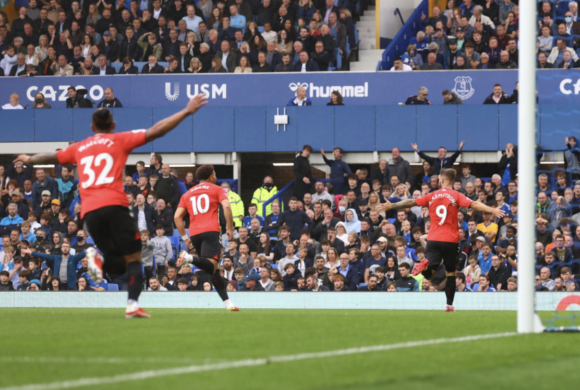  南安普敦青年军崭露头角，客场爆冷战胜曼联红魔